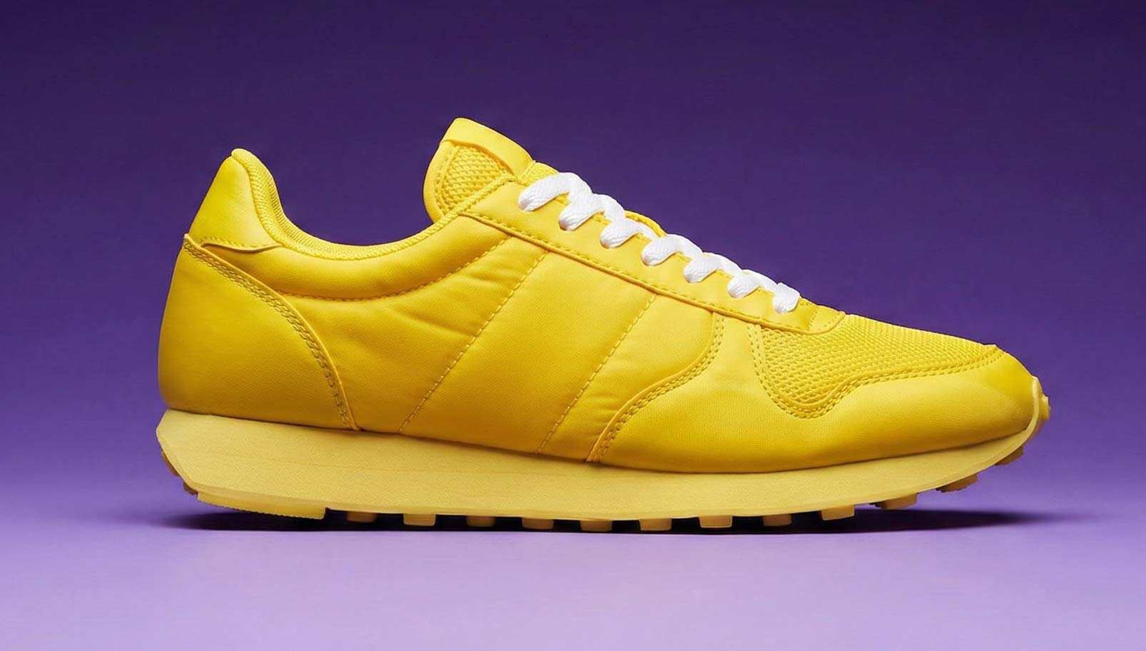 Original shoe photo with background